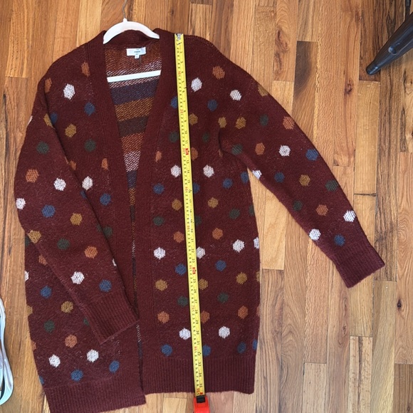 Entro burgundy with polka dots, super soft Cardigan Sweater size large - Picture 9 of 10